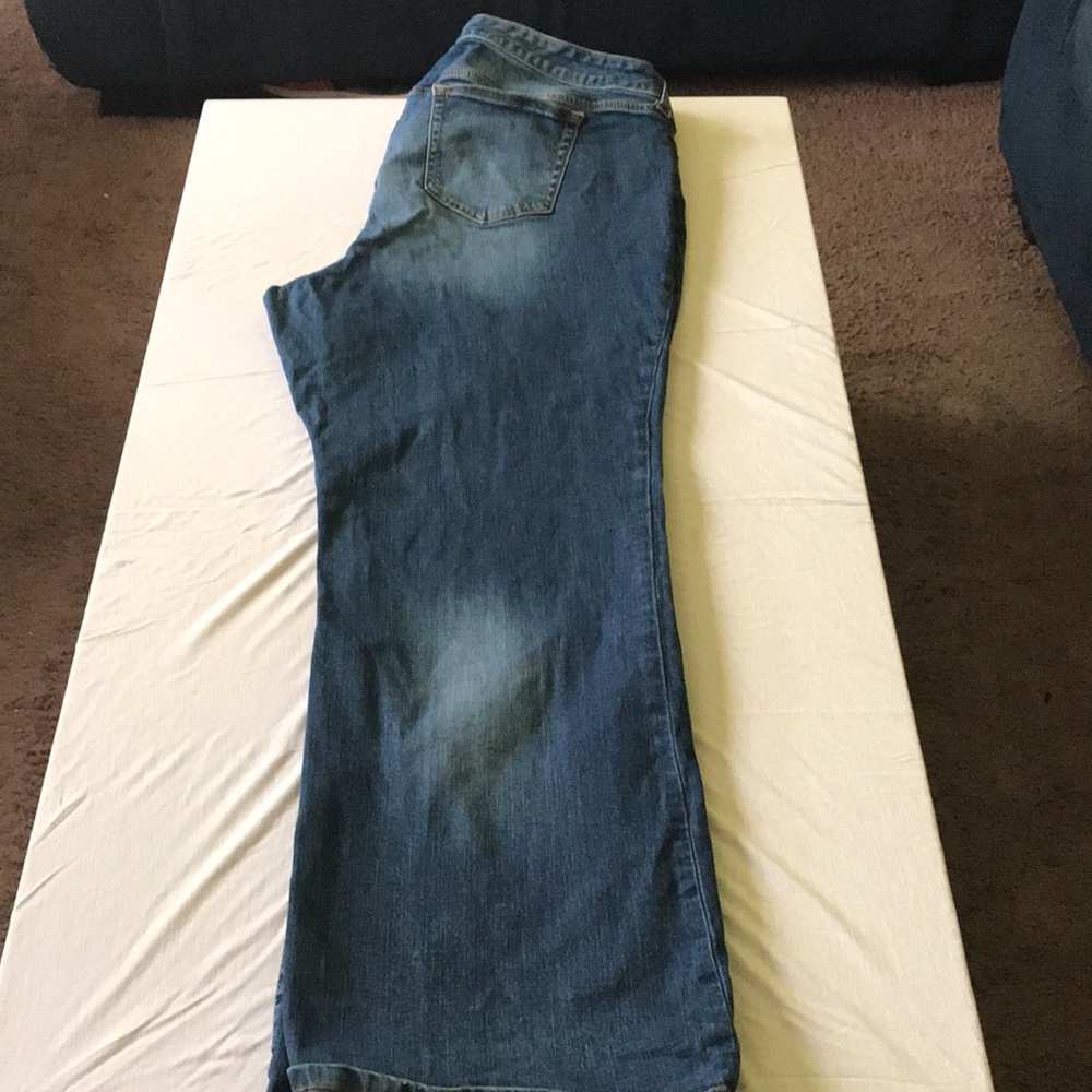 Plus Jeans - Picture 2 of 2